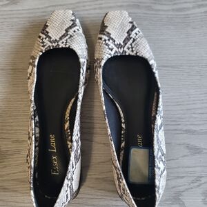 Essex Lane Women's Snakeskin Loafers - Black and Cream